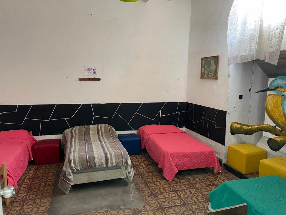 Garden Guest House Trujillo Bagian luar foto