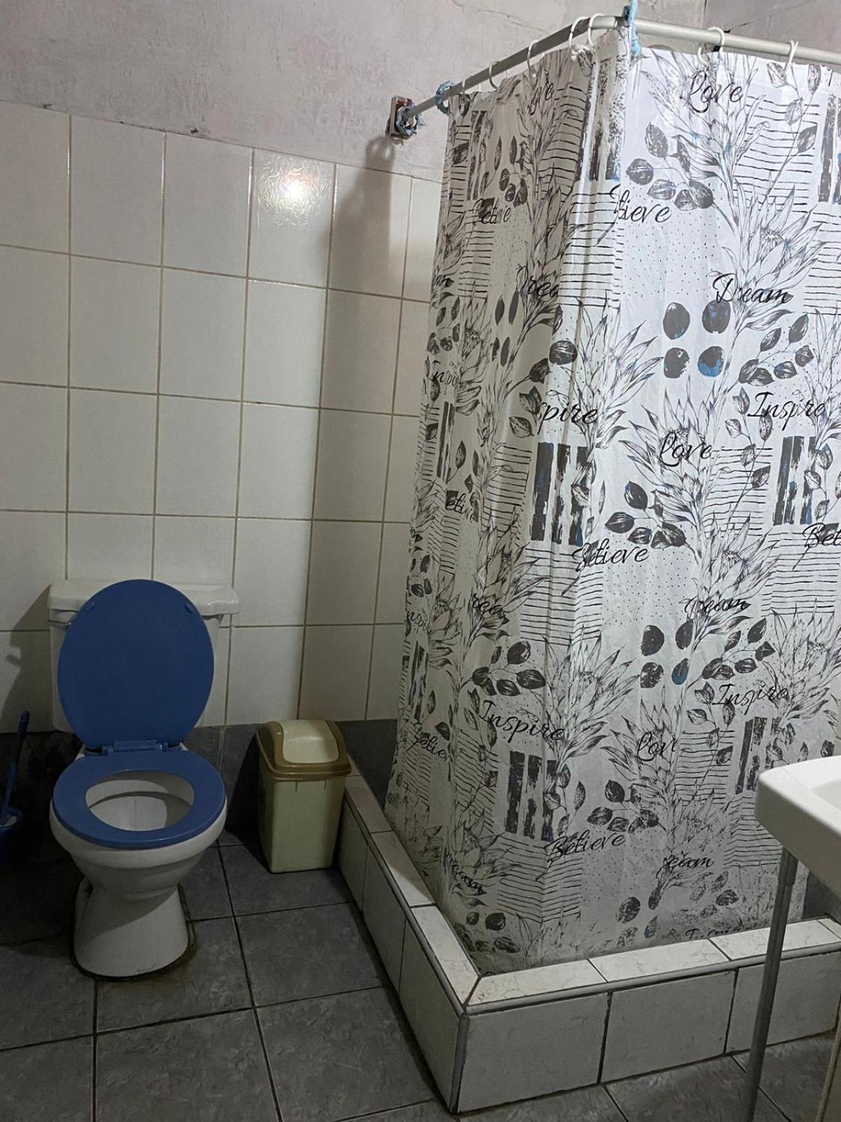 Garden Guest House Trujillo Bagian luar foto